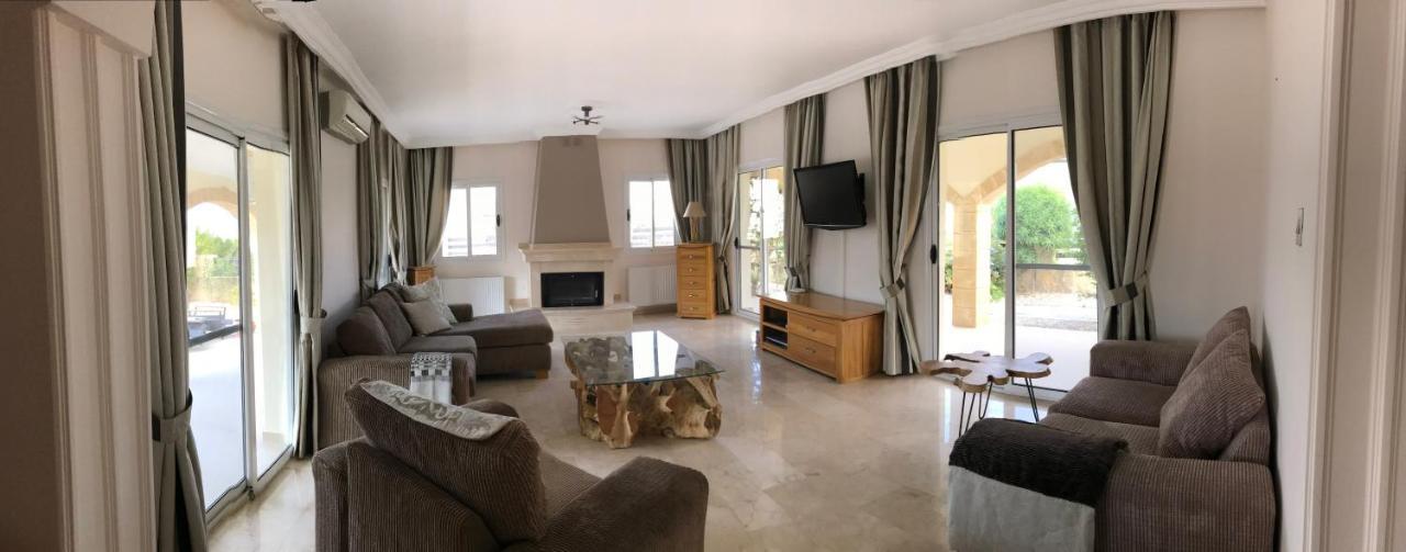 Casa Santos Kyrenia Villa Kyrenia  Eksteriør billede