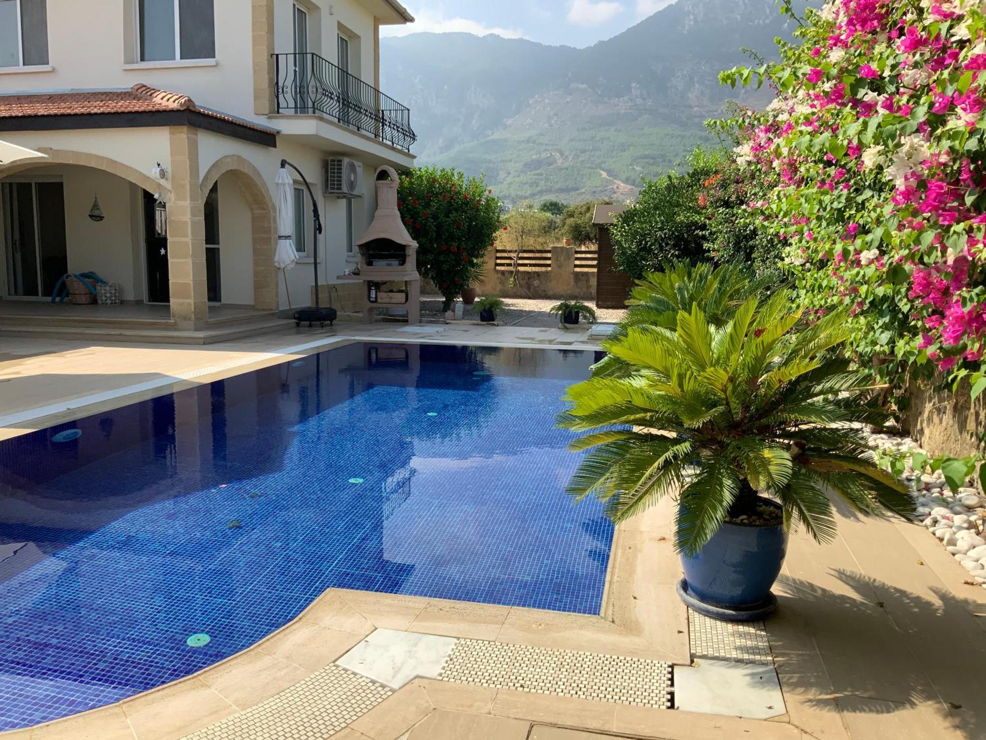 Casa Santos Kyrenia Villa Kyrenia  Eksteriør billede